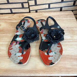Attention Black Floral Sandals Size‎ 8